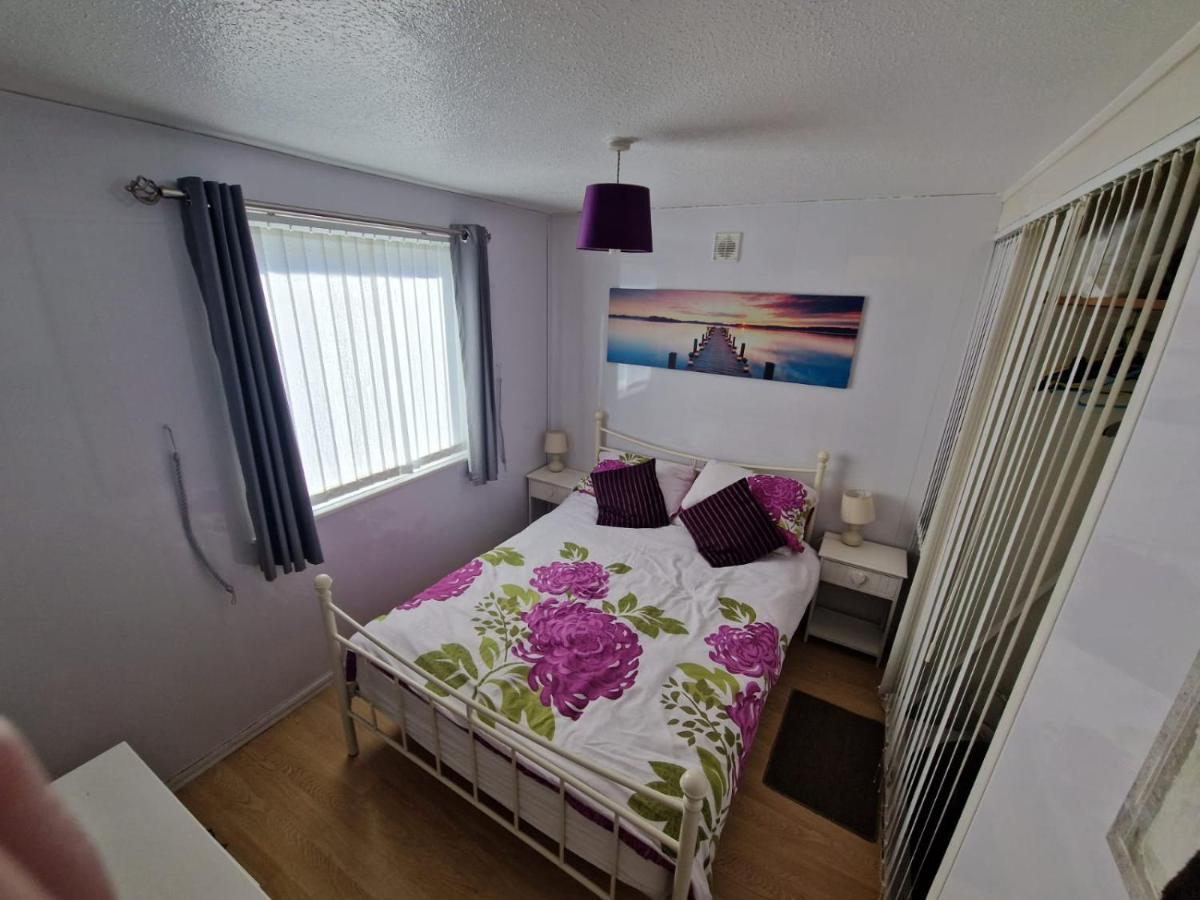 Chalet 60 Upperlakeside Glan Gwna