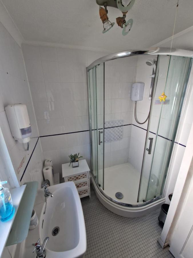 Chalet 60 Upperlakeside Glan Gwna Caernarfon