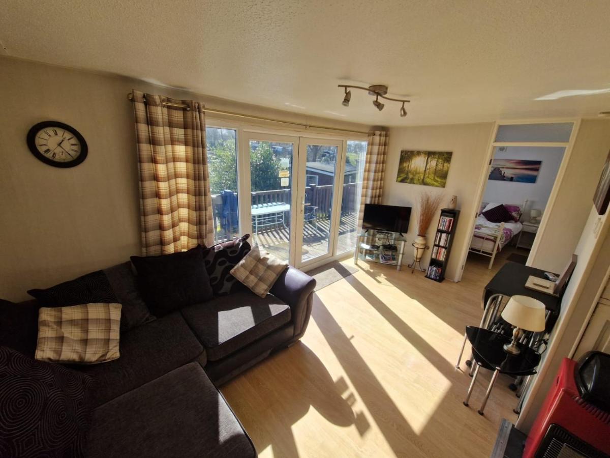 Chalet 60 Upperlakeside Glan Gwna